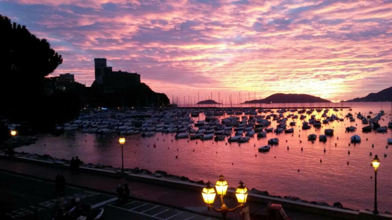 Casa Vacanze Armanda-Suite Lerici Exteriör bild
